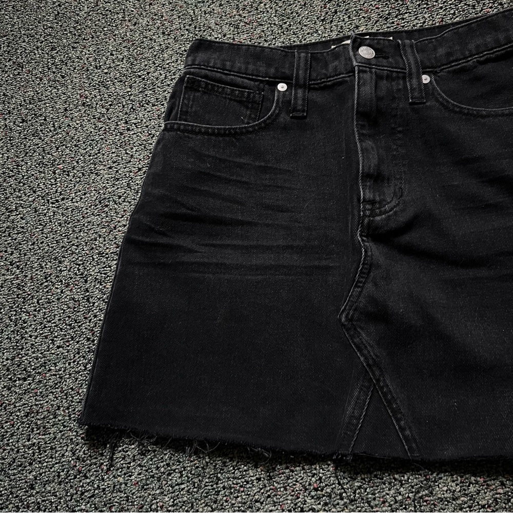 MADEWELL 100% Cotton Black Denim Mini High-Waist A-Line Frayed Hem Casual Skirt - Picture 5 of 16